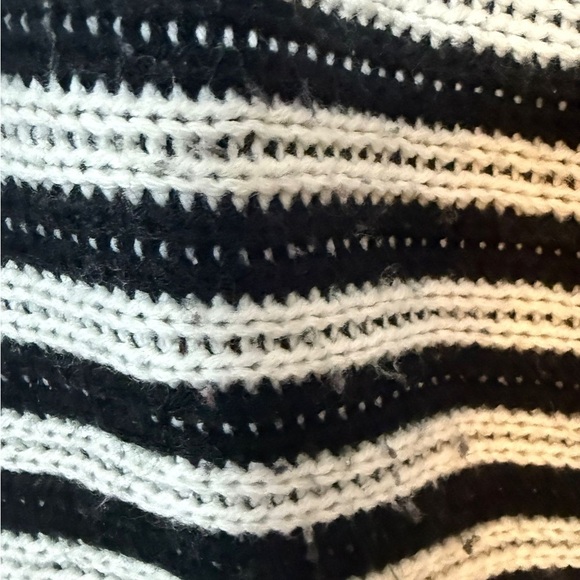 Dynamite Women’s Black & White Striped Open Front Knit Cardigan - XS - Picture 3 of 6
